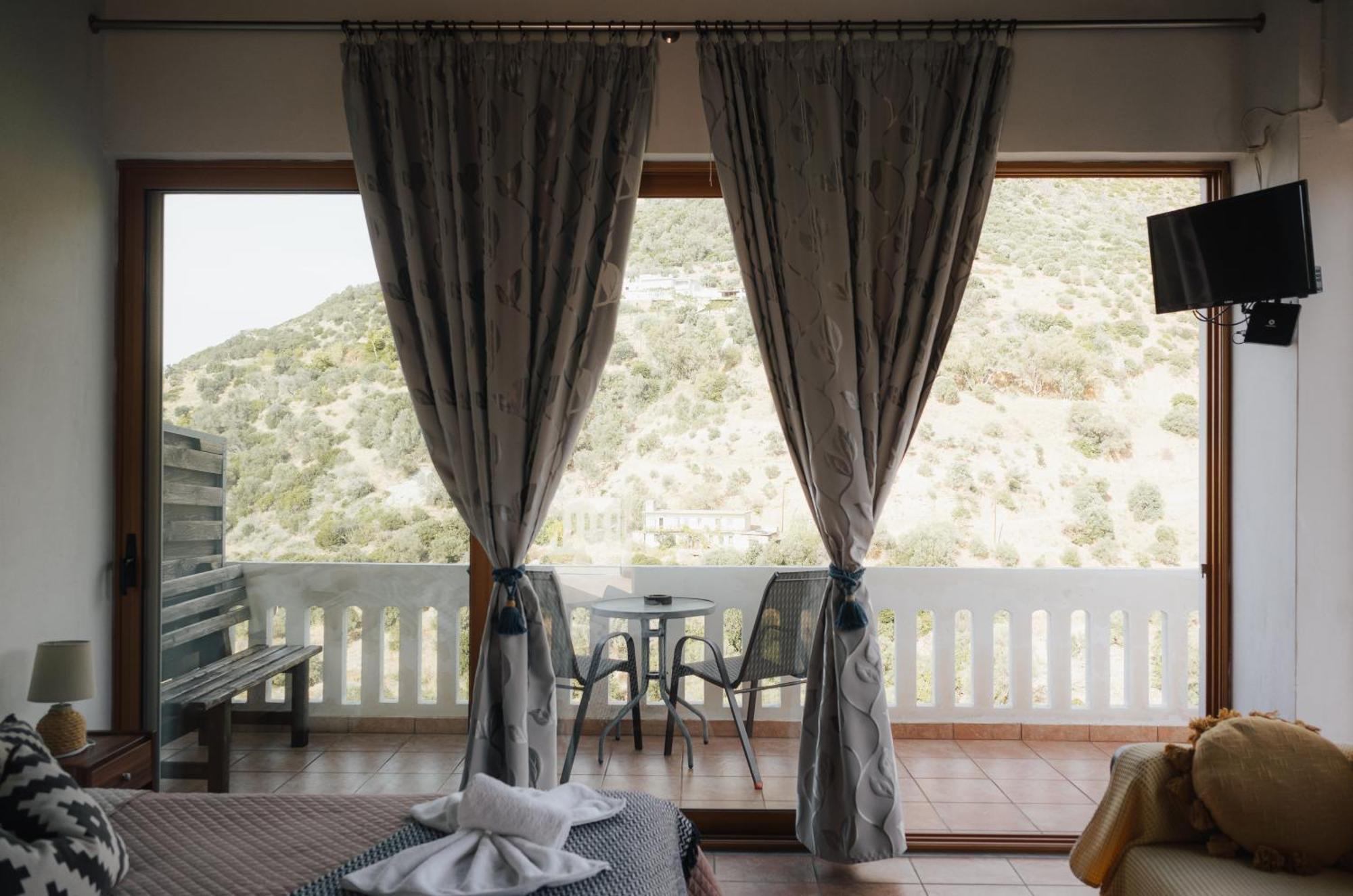 Lefteris Rooms Kámbos Zewnętrze zdjęcie
